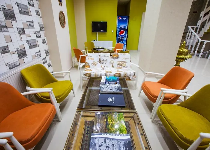 Seven Brothers Hotel 2*