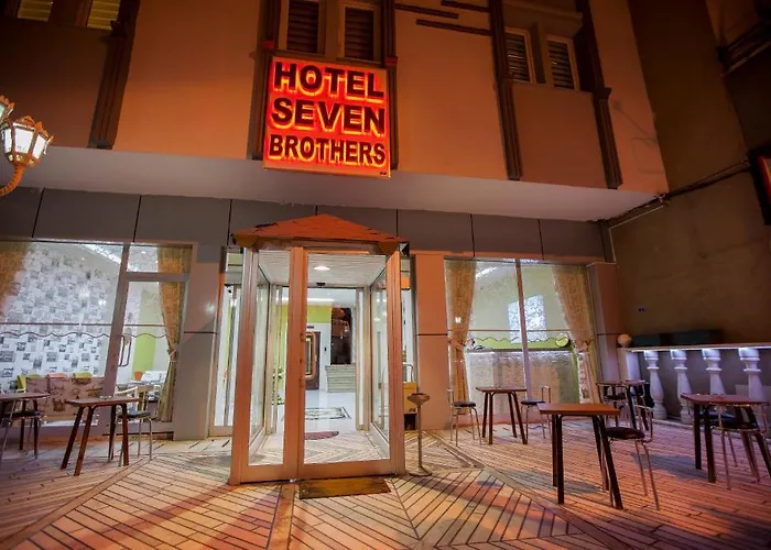 Seven Brothers Hotel 2*